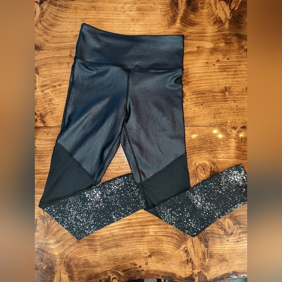 Zyia Metallic Reflective Light n Tights 6-8 - Picture 2 of 3